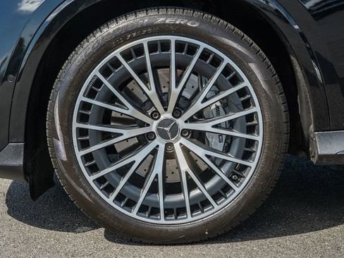 Used 2024 Mercedes-Benz GLC 43 AMG 4MATIC image 19