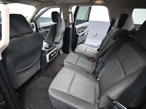 Used 2022 Ford Expedition XLT AWD/4WD image 36