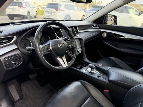 Used 2019 INFINITI QX50 Essential w/ Proactive Package image 16