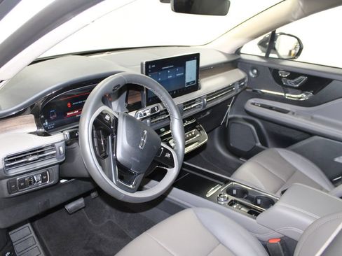 New 2026 Lincoln Corsair Reserve image 23