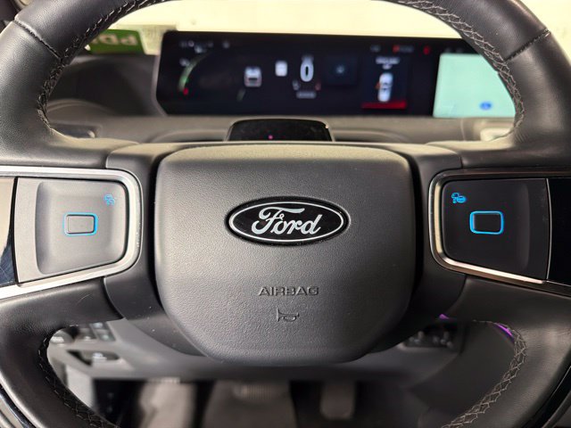 Used 2025 Ford Expedition Platinum w/ Stealth Performance Package AWD/4WD image 23