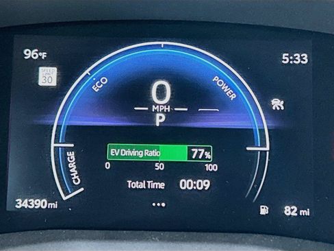 Used 2025 Toyota Camry SE w/ Convenience Package FWD image 39