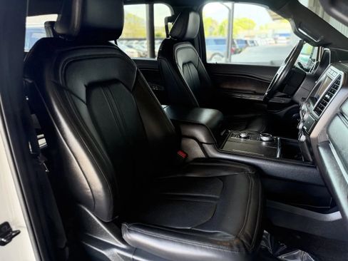 Used 2021 Ford Expedition Limited AWD/4WD image 21
