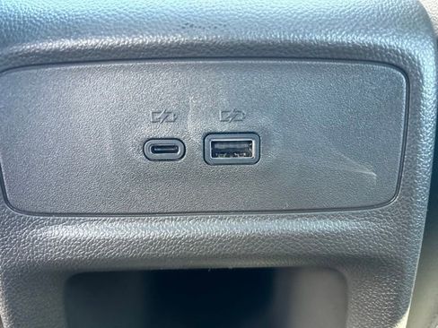 New 2026 Buick Envista Sport Touring FWD image 28