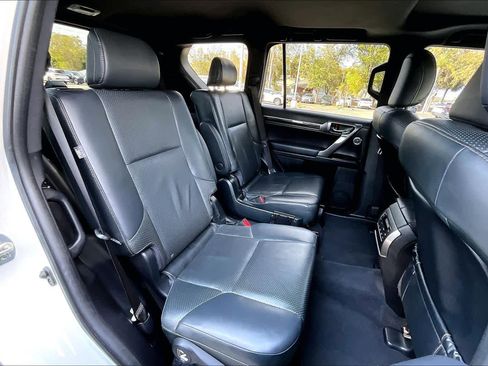 Used 2023 Lexus GX 460 Luxury w/ Sport Design Package image 20