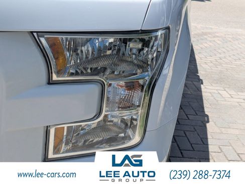 Used 2015 Ford F150 XLT w/ Trailer Tow Package image 8