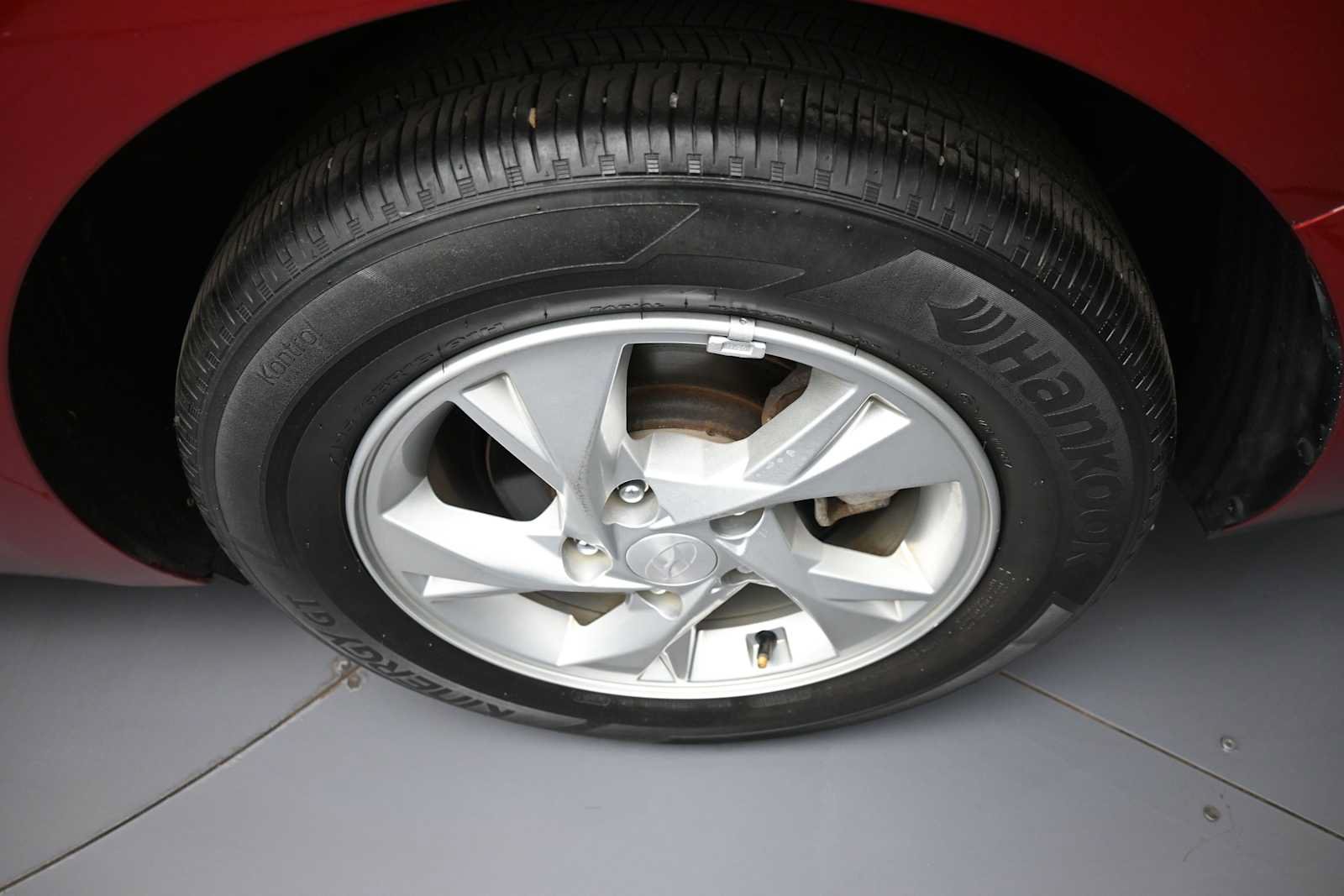 Certified 2023 Hyundai Elantra SE FWD image 15