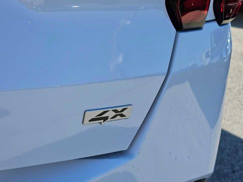 Used 2024 Kia Sorento S image 14