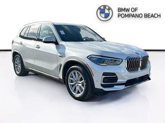 Used 2023 BMW X5 xDrive45e w/ Executive Package video 1