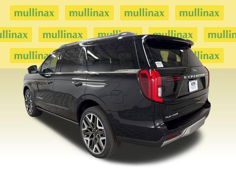 New 2026 Ford Expedition Platinum image 10