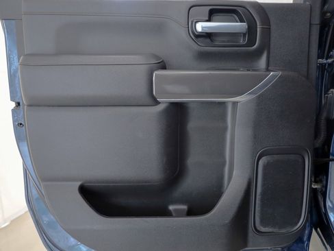 Used 2022 GMC Sierra 2500 AT4 image 25