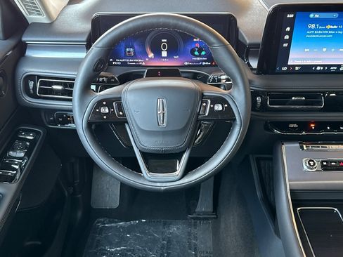 New 2025 Lincoln Aviator 2WD w/ Equipment Group 101A image 12