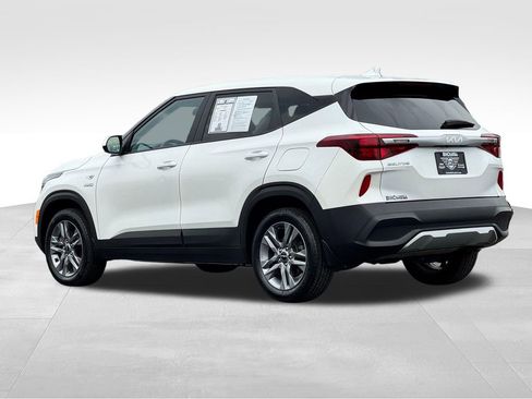 Used 2023 Kia Seltos LX AWD/4WD image 5