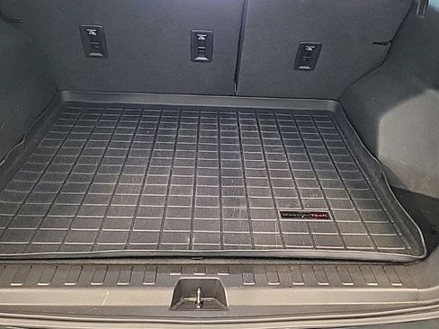 Used 2019 Chevrolet Equinox LT image 14