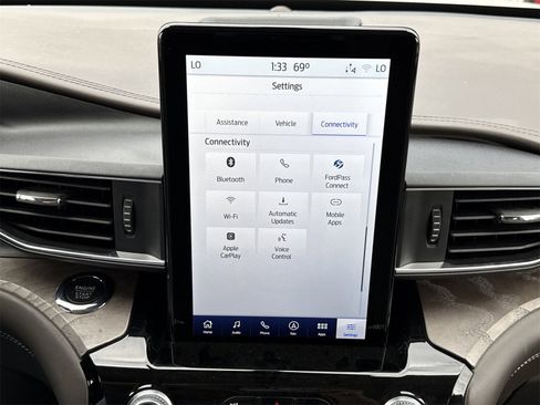 Used 2022 Ford Explorer Platinum w/ Equipment Group 601A image 31