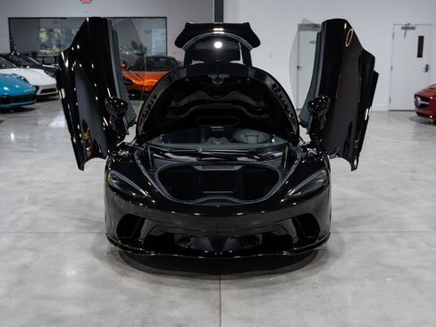Used 2021 McLaren GT image 37