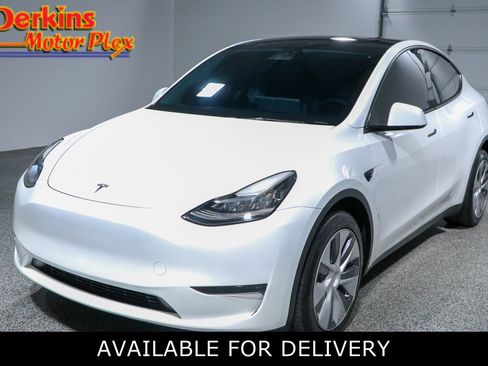 Used 2023 Tesla Model Y Long Range AWD/4WD image 1
