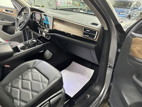 New 2026 Volkswagen Atlas SE image 39