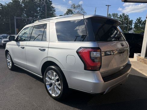 Used 2019 Ford Expedition Limited w/ Equipment Group 302A AWD/4WD image 3