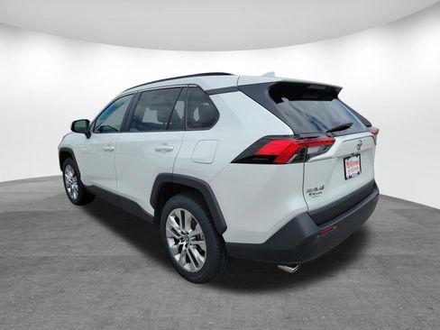 Used 2024 Toyota RAV4 XLE Premium w/ Weather Package FWD image 7