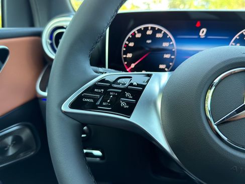 New 2026 Mercedes-Benz GLC 300 image 22