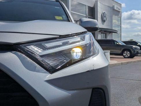 Used 2023 Toyota RAV4 XLE w/ Convenience Package FWD image 11