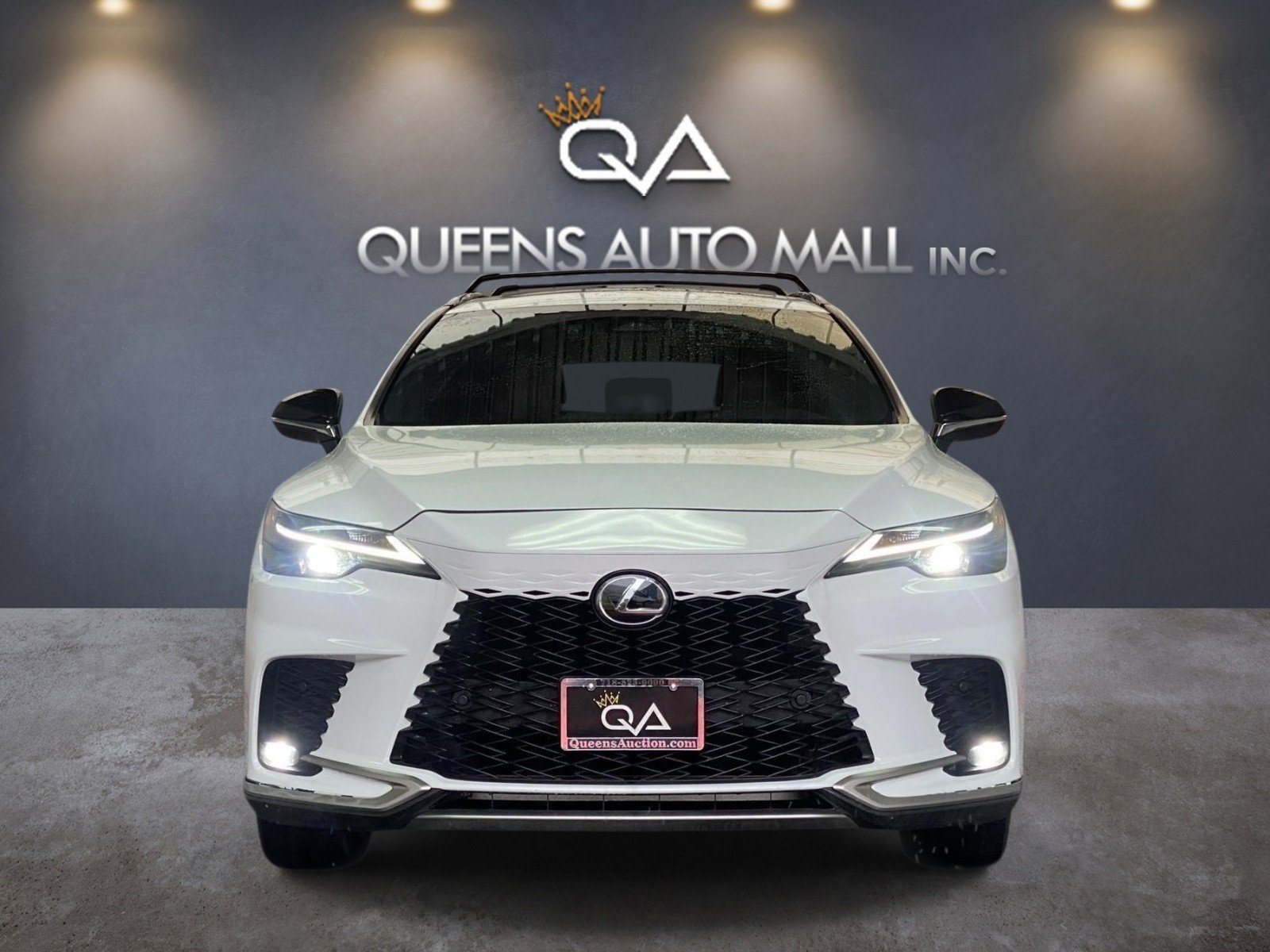Used 2023 Lexus RX 350 F Sport w/ Accessory Package AWD/4WD image 2