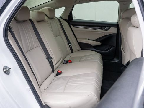 Certified 2019 Honda Accord EX-L image 18