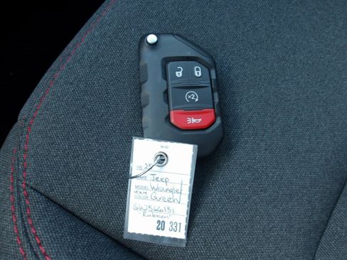 New 2025 Jeep Wrangler Unlimited Rubicon image 21