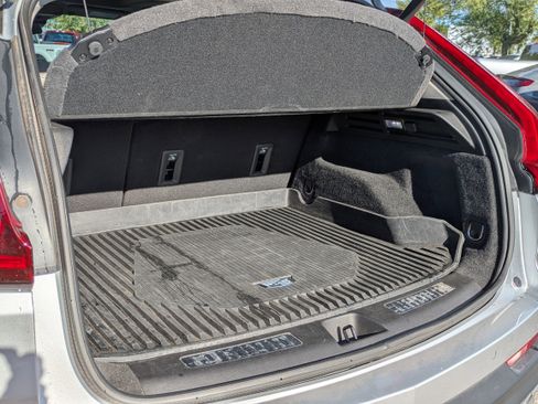 Used 2021 Cadillac XT4 Premium Luxury image 14