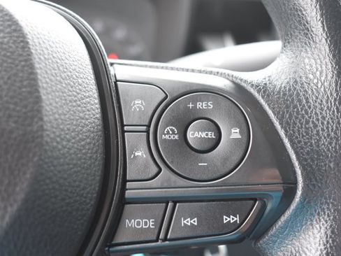 Used 2024 Toyota Corolla LE FWD image 19
