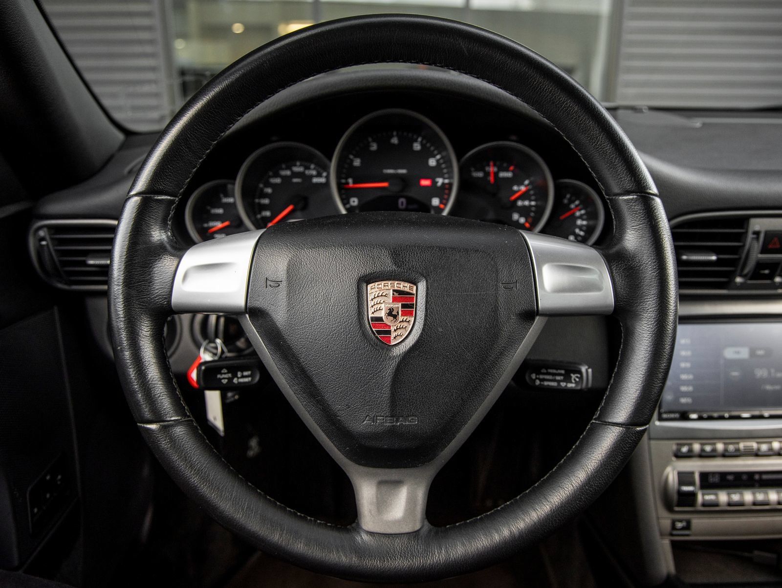 Used 2008 Porsche 911 Carrera RWD image 25