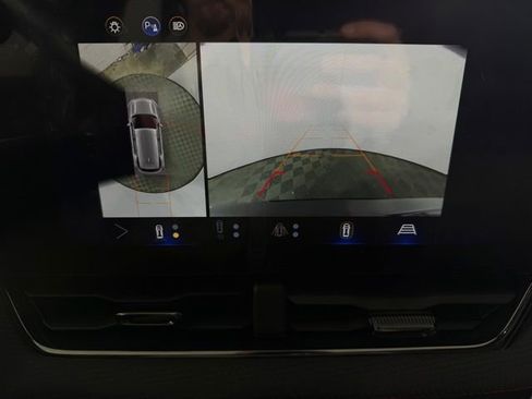 Used 2025 Chevrolet Equinox RS w/ Safety and Technology Package image 26