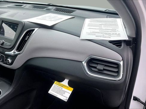 Used 2024 Chevrolet Equinox LS image 29