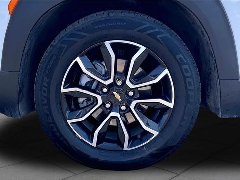 Used 2021 Chevrolet TrailBlazer ACTIV w/ Convenience Package FWD image 11