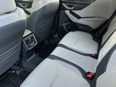 Used 2024 Subaru Forester Premium image 4