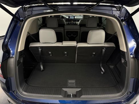 New 2025 Honda Pilot Touring image 25