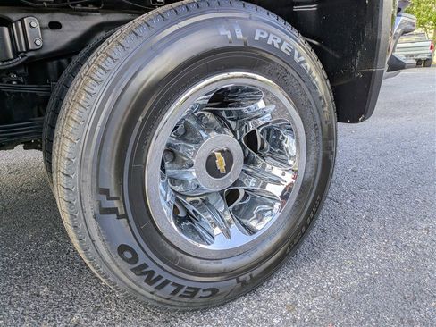 Used 2021 Chevrolet Silverado 3500 LT w/ Convenience Package image 12