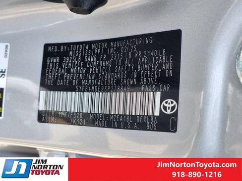 Used 2025 Toyota Corolla LE FWD image 33