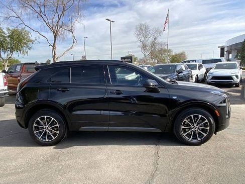 Used 2024 Cadillac XT4 Sport image 2