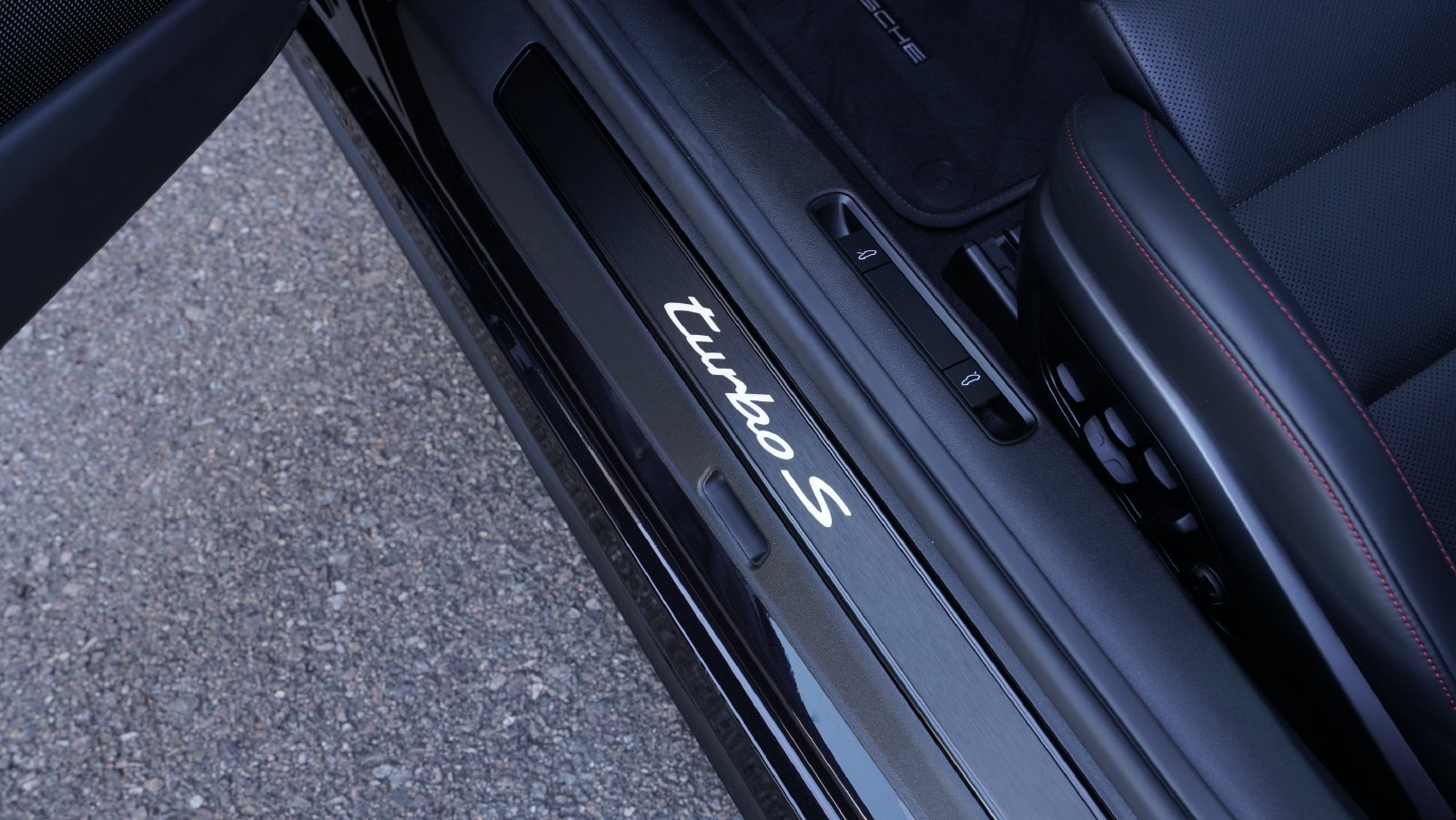 Used 2026 Porsche 911 Turbo S AWD/4WD image 29