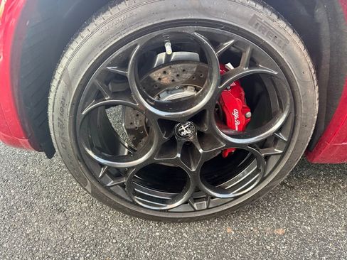 Used 2022 Alfa Romeo Stelvio Quadrifoglio w/ Active Assist Plus Package image 11