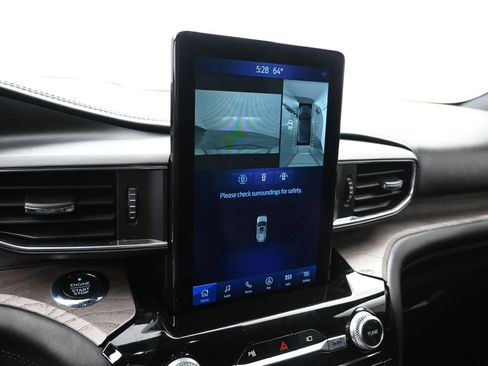 Used 2021 Ford Explorer Platinum w/ Equipment Group 601A image 21