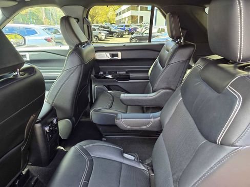 Used 2022 Ford Explorer ST w/ Equipment Group 401A AWD/4WD image 16