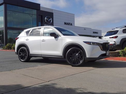 Used 2025 MAZDA CX-5 Carbon Edition image 4