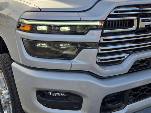 New 2026 RAM 2500 Laramie AWD/4WD image 3