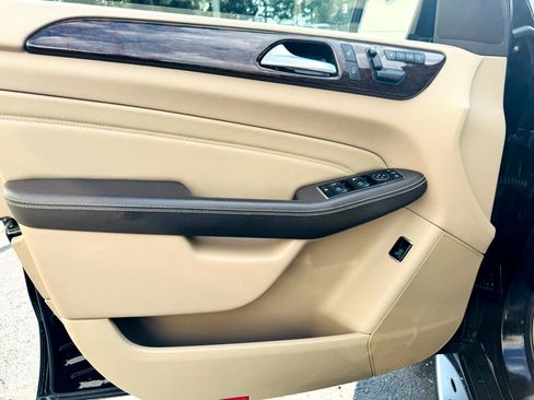 Used 2012 Mercedes-Benz ML 350 4MATIC image 12