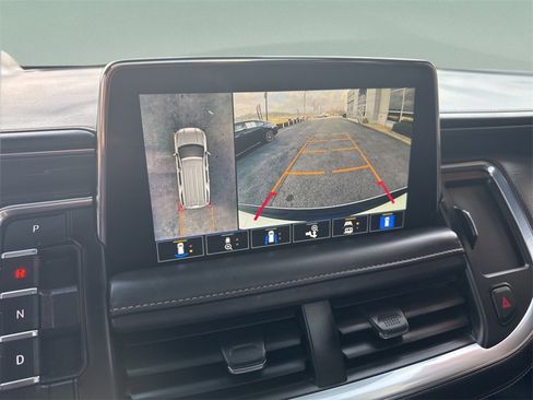 Used 2021 GMC Yukon AT4 w/ Technology Package image 14