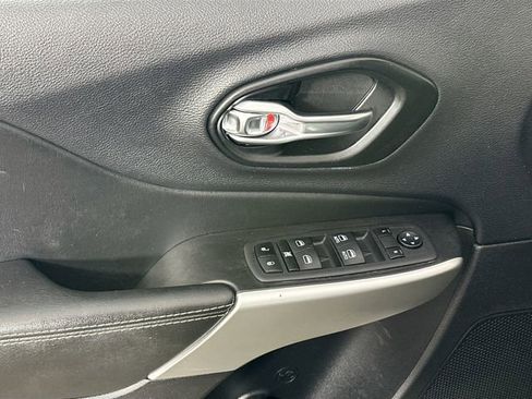 Used 2022 Jeep Cherokee Latitude image 23