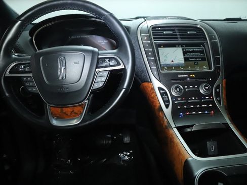 Used 2019 Lincoln Nautilus Reserve w/ Cargo Utility Package FWD image 29